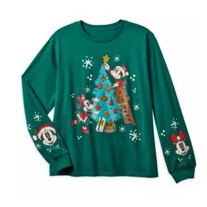 Disney Green Long Sleeve Mickey Mouse Holiday Tee